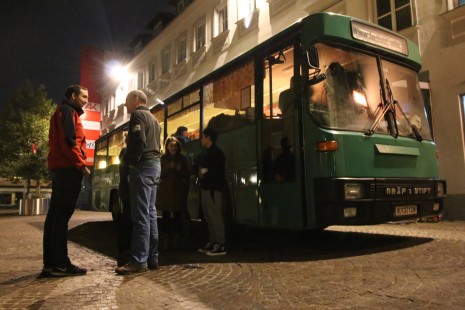 Day 10 - teabus.JPG